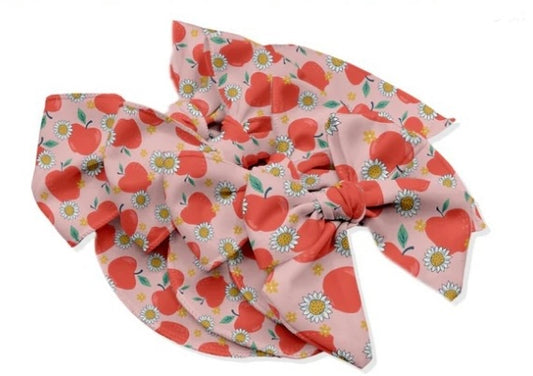 Apples & Daisies Back to school Supplies