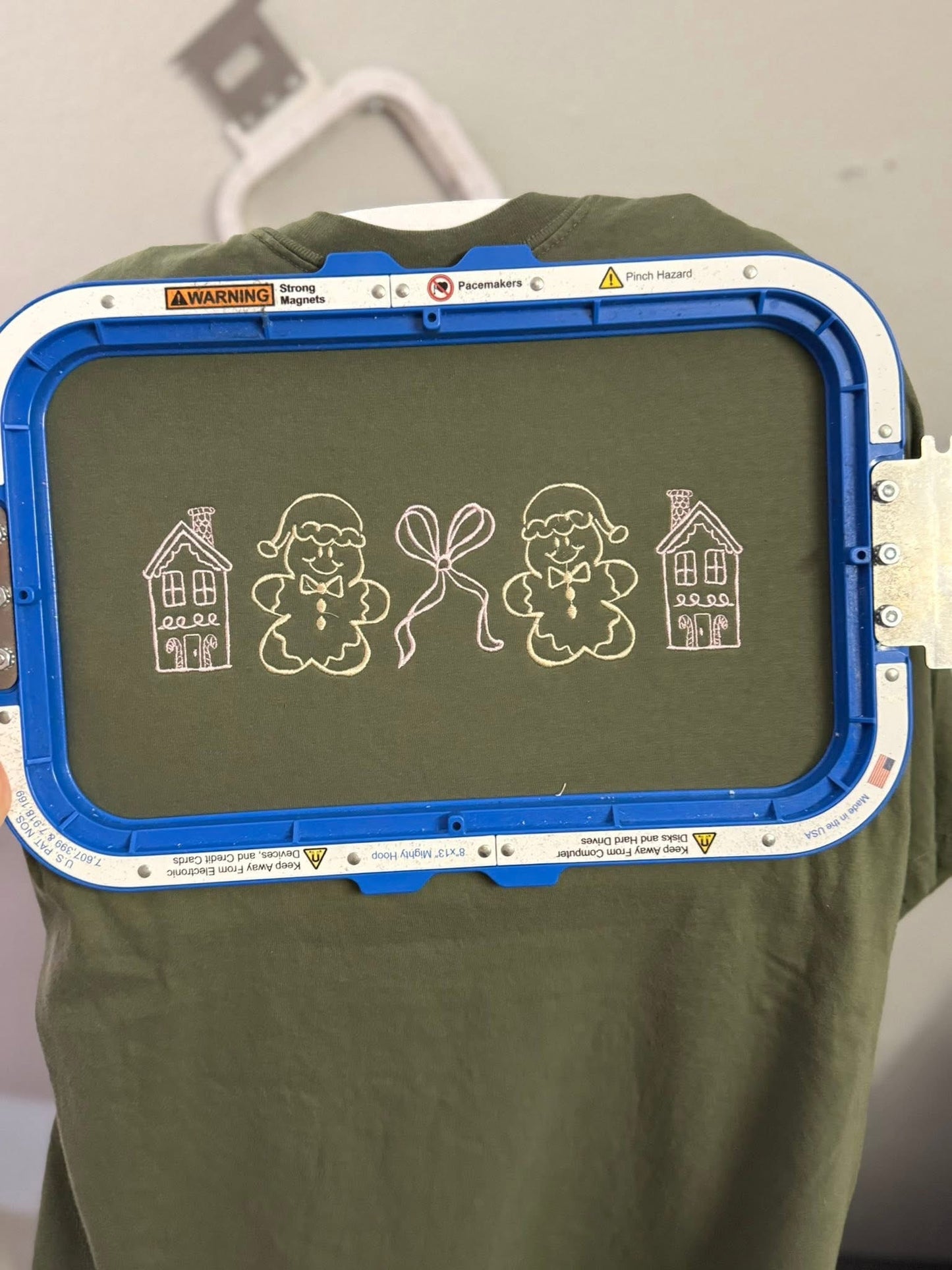 Gingerbread & Bows embroidery sweatshirts-YOUTH/TODDLER