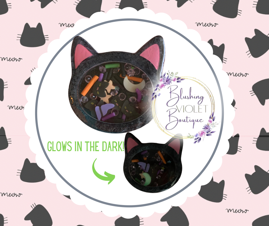 Black kitty shaker
